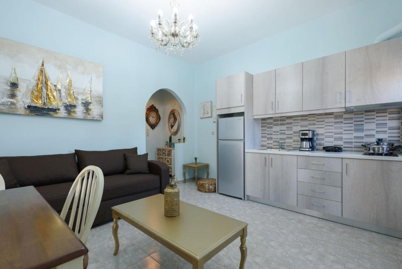 Spyros Apartments With Pool Каламаки Екстериор снимка