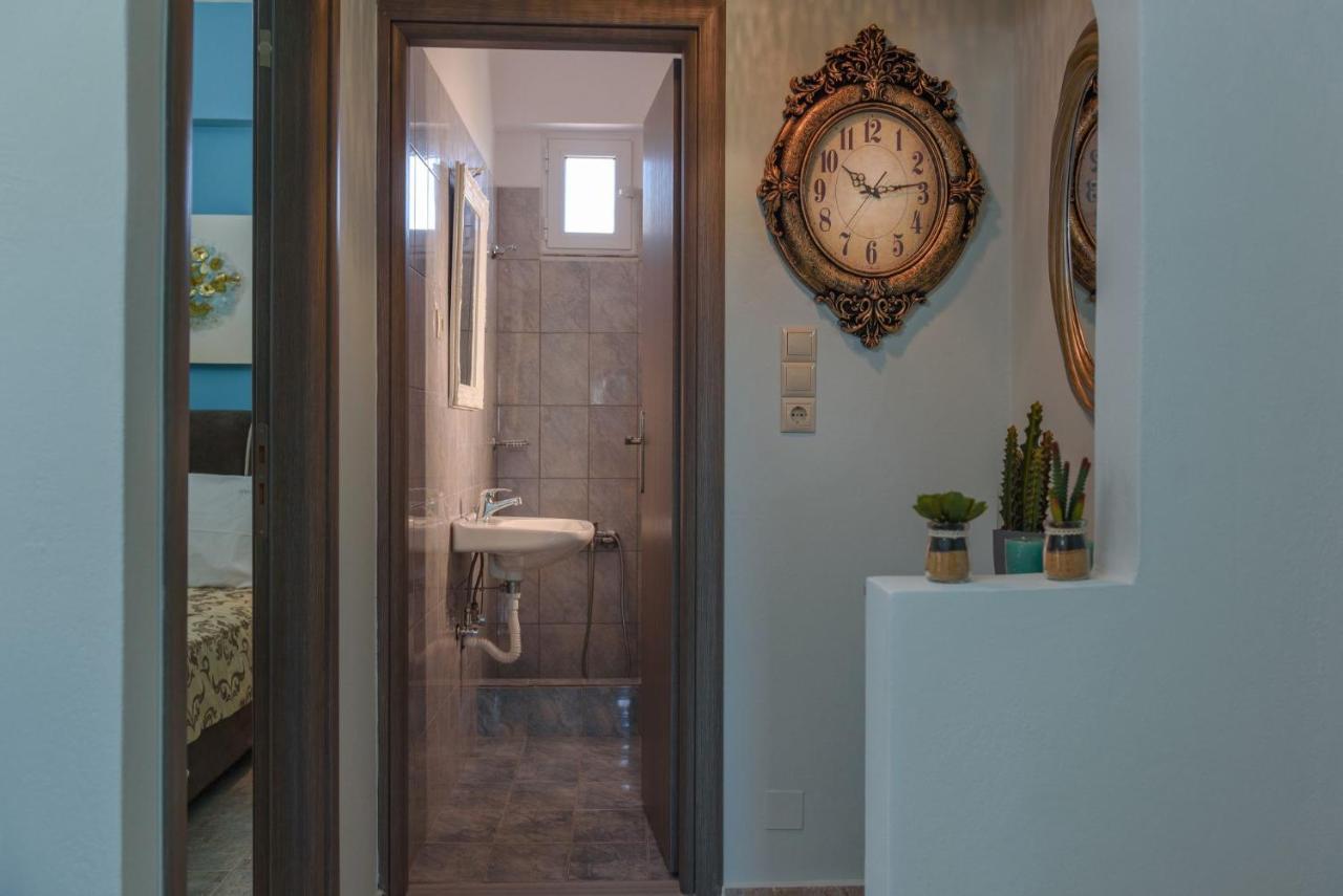 Spyros Apartments With Pool Каламаки Екстериор снимка